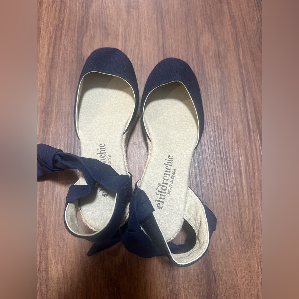 ChildrenChic Elegant Navy Espadrille with Ribbon Detail - Picture 8 of 8